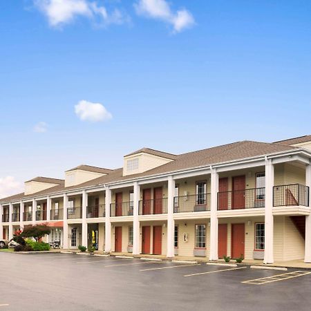 Super 8 By Wyndham Garner/Clayton/Raleigh Motel Exterior photo